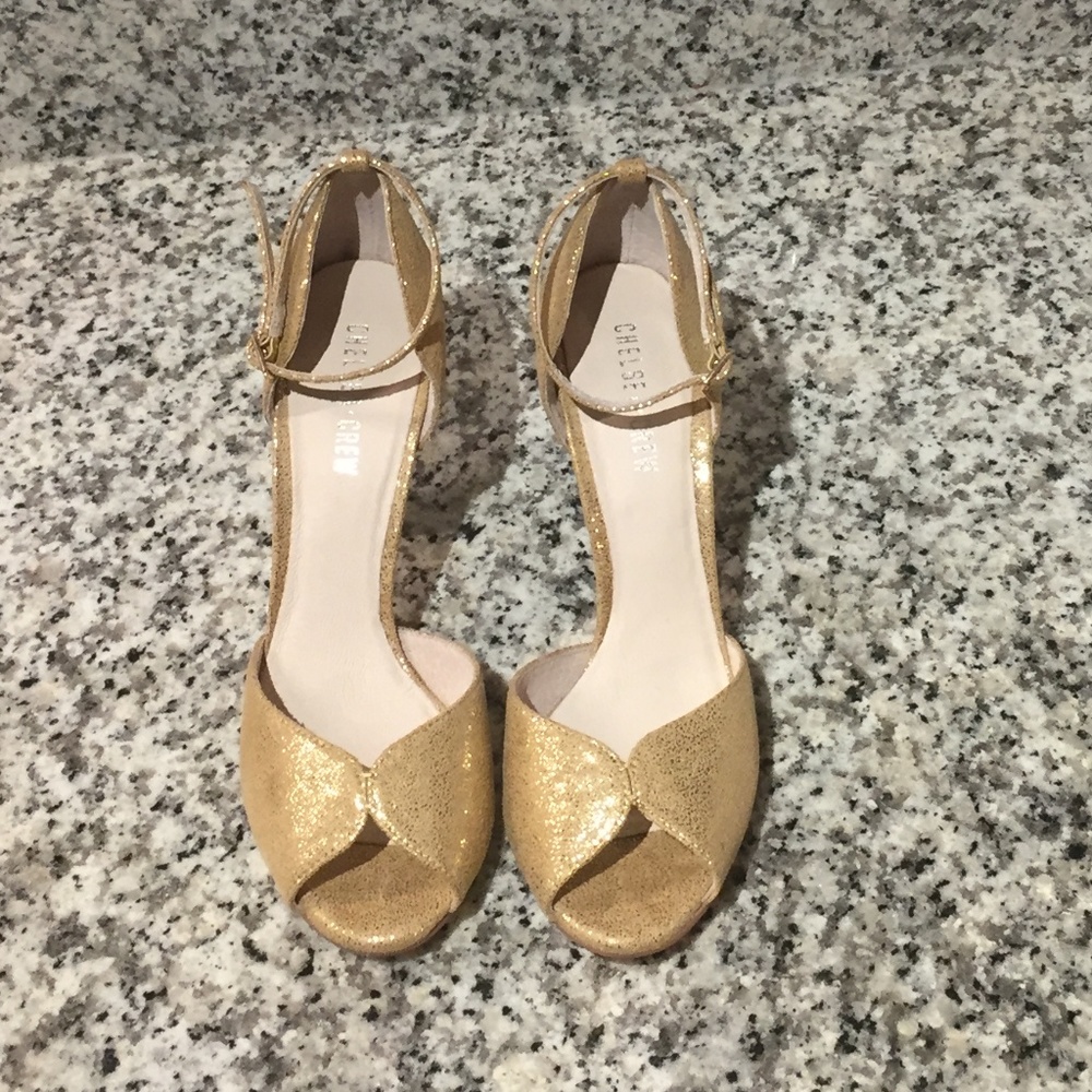 Romantic Gold Heels; New in box